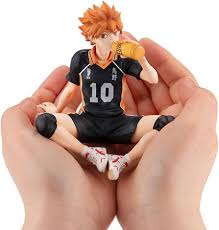 Figura de Hinata Shoyo Sentado - Estilo Anime 10cm